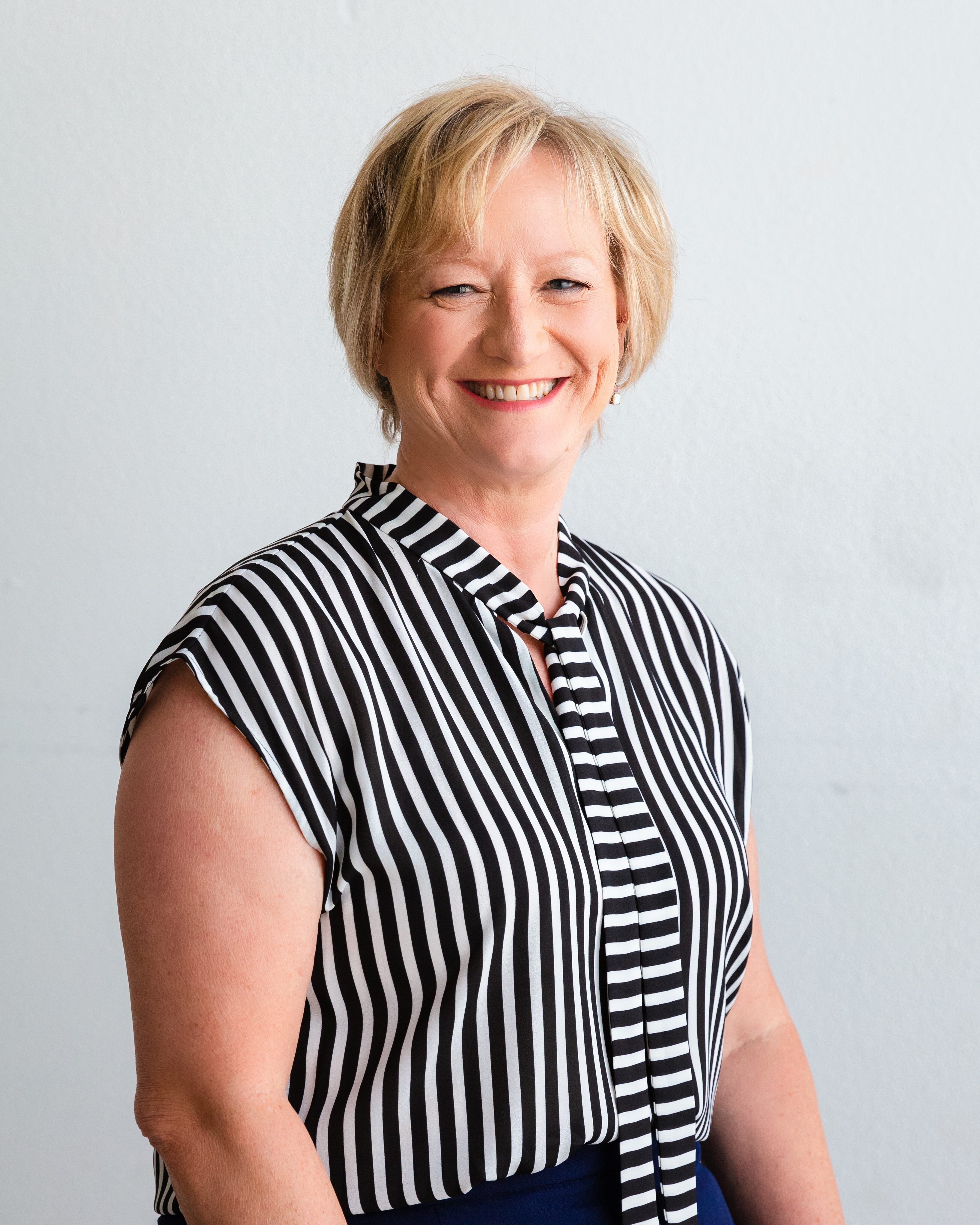 Stella Bromley (2)